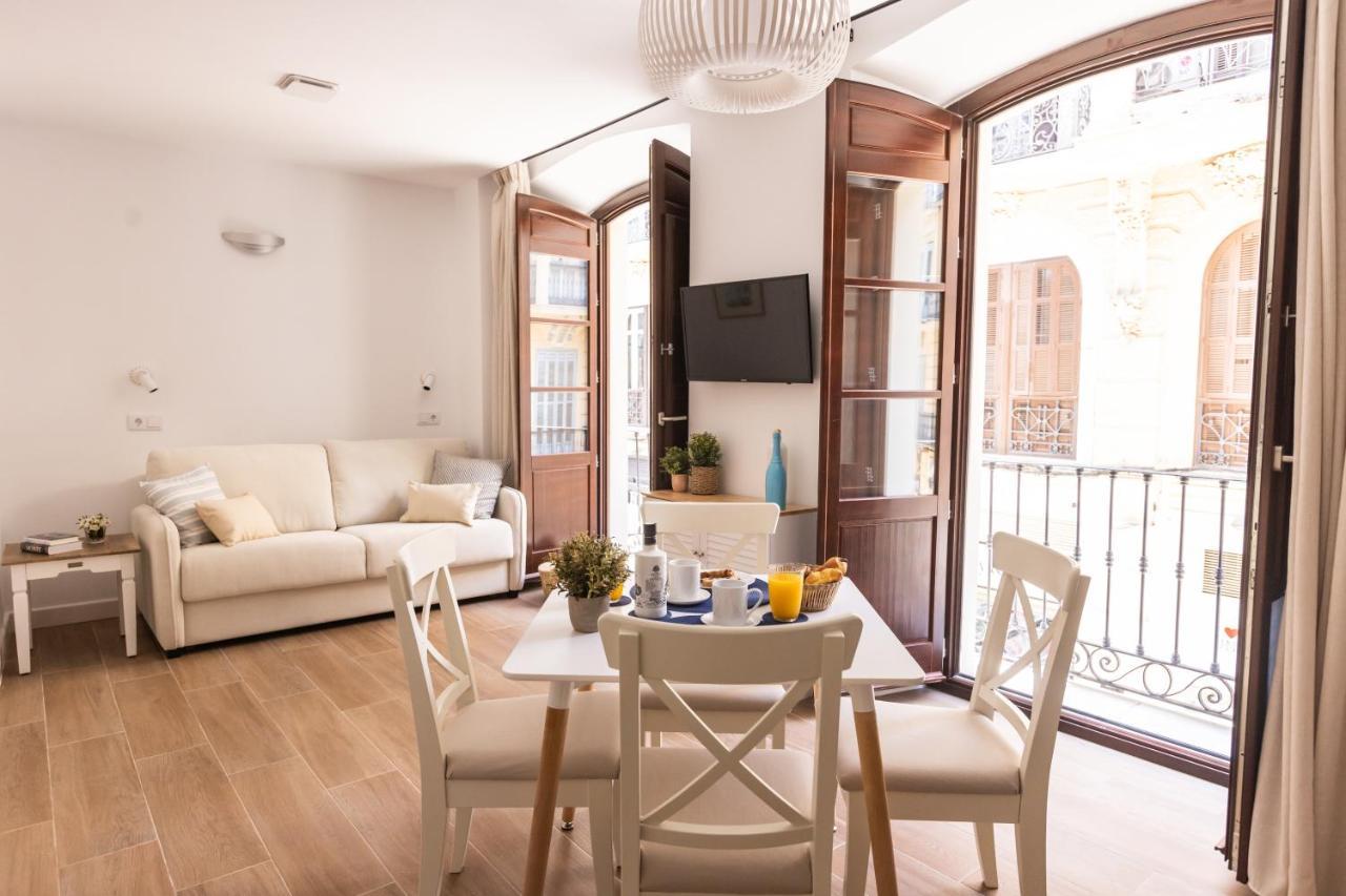 Apartamento Especeria Blue By #Cuatrocallesflats มาลากา ภายนอก รูปภาพ