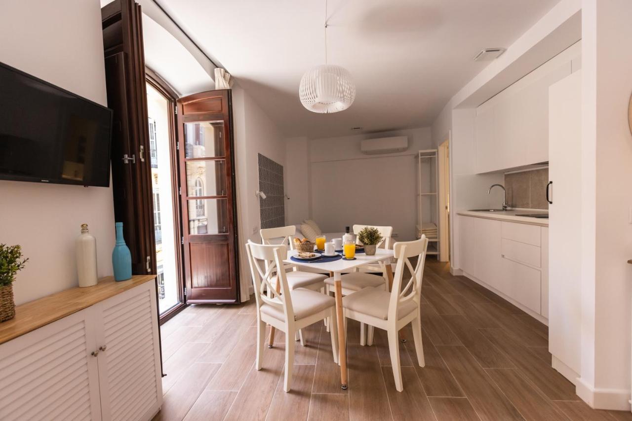 Apartamento Especeria Blue By #Cuatrocallesflats มาลากา ภายนอก รูปภาพ